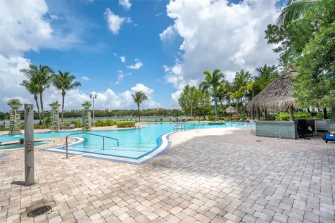 2641 N Flamingo Road Sunrise FL 33323