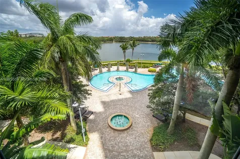 2641 N Flamingo Road Sunrise FL 33323