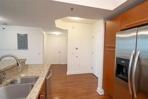 2641 N Flamingo Road Sunrise FL 33323