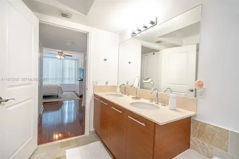 2641 N Flamingo Road Sunrise FL 33323