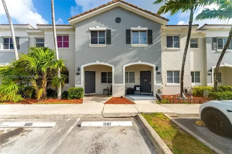 1687 SE 30th Street Homestead FL 33035