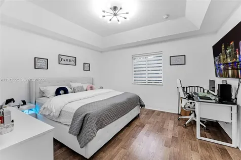 1687 SE 30th Street Homestead FL 33035
