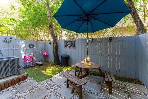 1687 SE 30th Street Homestead FL 33035