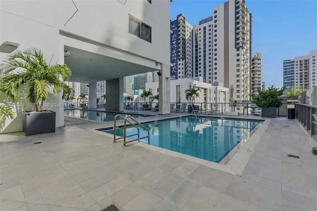 229 SW 9th Street Miami FL 33130