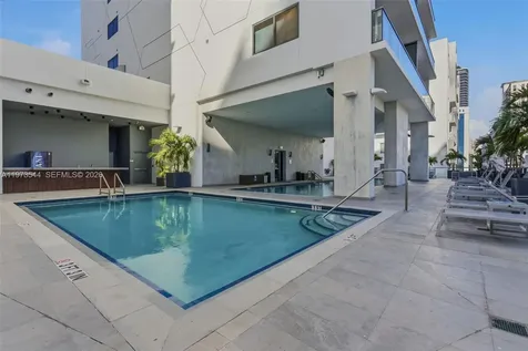 229 SW 9th Street Miami FL 33130