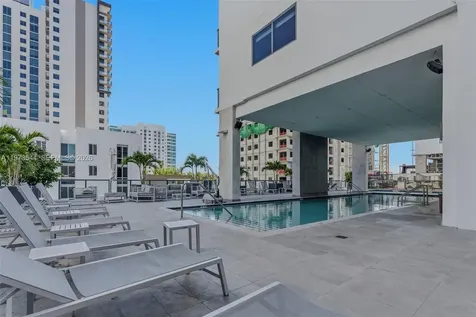229 SW 9th Street Miami FL 33130