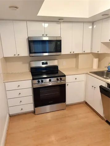 100 Bayview Drive Sunny Isles Beach FL 33160