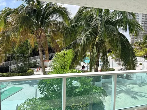 100 Bayview Drive Sunny Isles Beach FL 33160