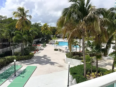 100 Bayview Drive Sunny Isles Beach FL 33160
