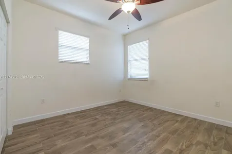 516 SE 35th Terrace Homestead FL 33033