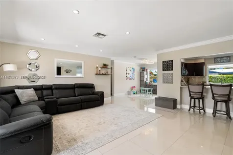 19900 SW 83rd Avenue Cutler Bay FL 33189