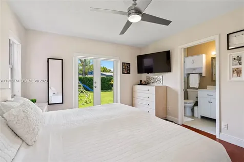 19900 SW 83rd Avenue Cutler Bay FL 33189