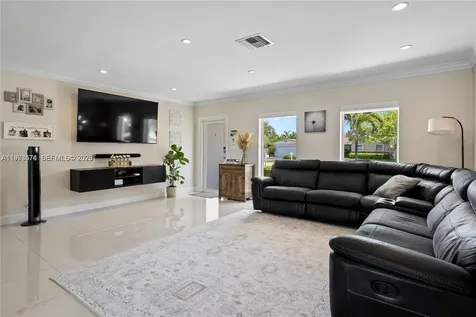 19900 SW 83rd Avenue Cutler Bay FL 33189