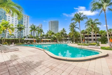 19370 Collins Avenue Sunny Isles Beach FL 33160
