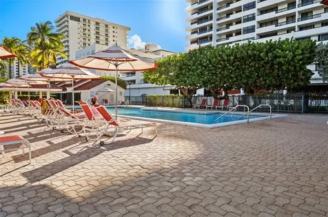 2555 Collins Avenue Miami Beach FL 33140