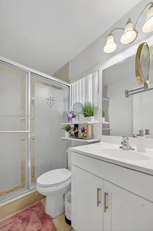 2725 SW 82nd Avenue Miami FL 33155