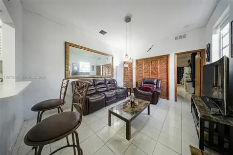 2725 SW 82nd Avenue Miami FL 33155