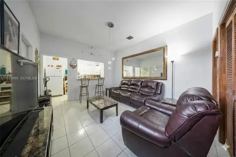 2725 SW 82nd Avenue Miami FL 33155