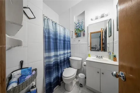 2725 SW 82nd Avenue Miami FL 33155
