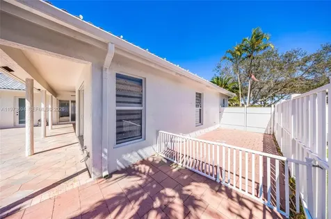 13264 Lakeside Terrace Cooper City FL 33330