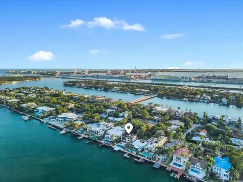 279 N Hibiscus Drive Miami Beach FL 33139