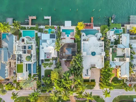 279 N Hibiscus Drive Miami Beach FL 33139