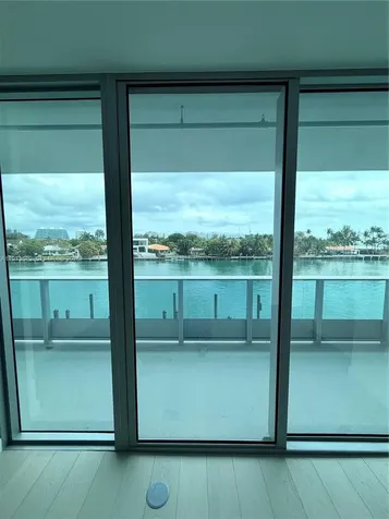9221 E Bay Harbor Drive Bay Harbor Islands FL 33154