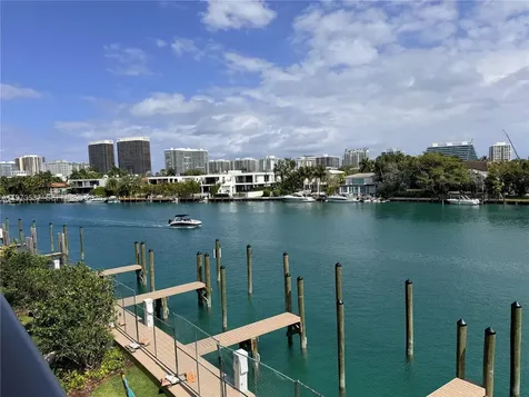 9221 E Bay Harbor Drive Bay Harbor Islands FL 33154