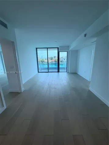 9221 E Bay Harbor Drive Bay Harbor Islands FL 33154