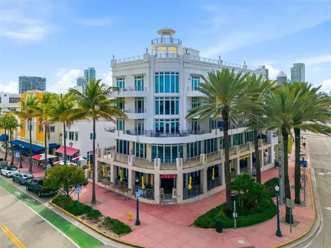 448 Ocean Drive Miami Beach FL 33139
