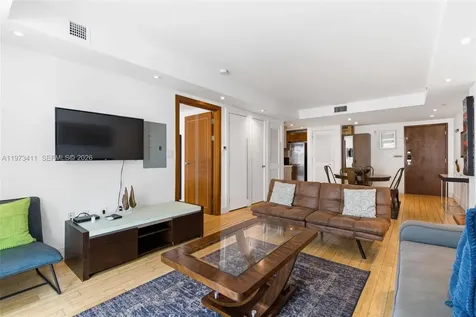 448 Ocean Drive Miami Beach FL 33139