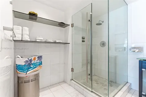448 Ocean Drive Miami Beach FL 33139