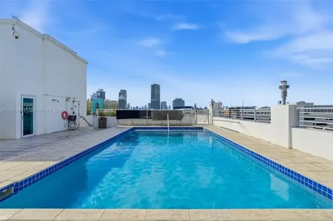 448 Ocean Drive Miami Beach FL 33139