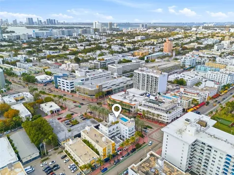 448 Ocean Drive Miami Beach FL 33139