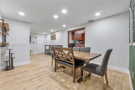 3410 N 72nd Terrace Hollywood FL 33024