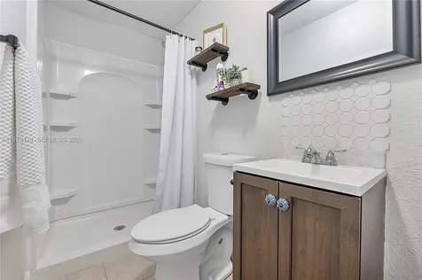 3410 N 72nd Terrace Hollywood FL 33024