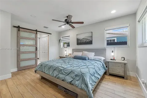 3410 N 72nd Terrace Hollywood FL 33024