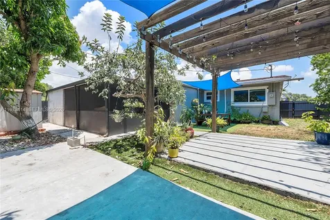 3410 N 72nd Terrace Hollywood FL 33024