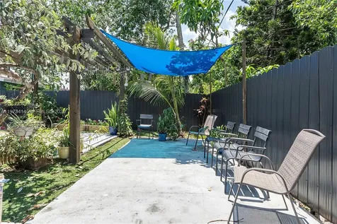 3410 N 72nd Terrace Hollywood FL 33024