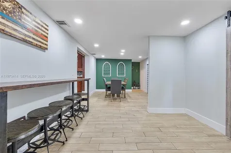3410 N 72nd Terrace Hollywood FL 33024