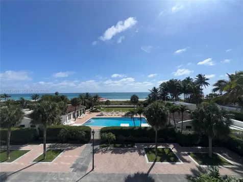 2457 Collins Avenue Miami Beach FL 33140