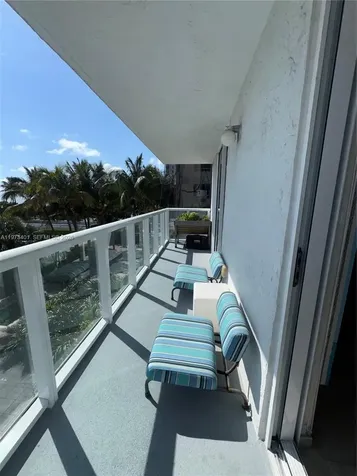 2457 Collins Avenue Miami Beach FL 33140
