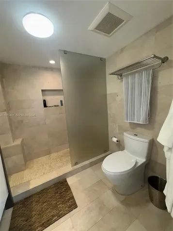 2457 Collins Avenue Miami Beach FL 33140