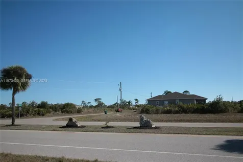 28 Harness Road Other City - In The State Of Florida FL 33946