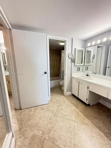 100 Bayview Drive Sunny Isles Beach FL 33160