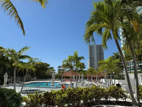 100 Bayview Drive Sunny Isles Beach FL 33160
