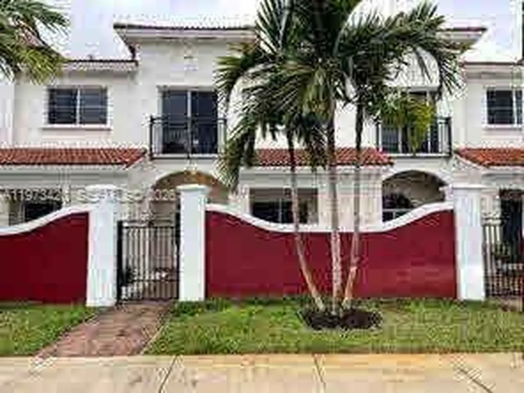 Lauderdale Lakes FL 33311