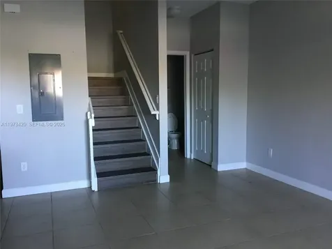 Lauderdale Lakes FL 33311