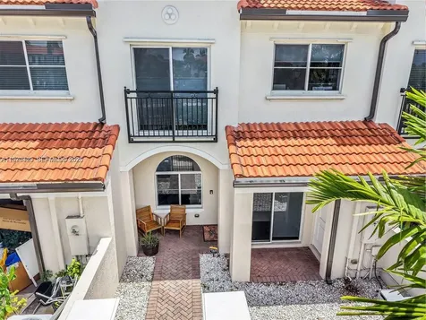 Lauderdale Lakes FL 33311