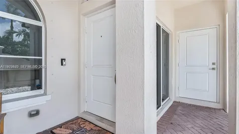 Lauderdale Lakes FL 33311